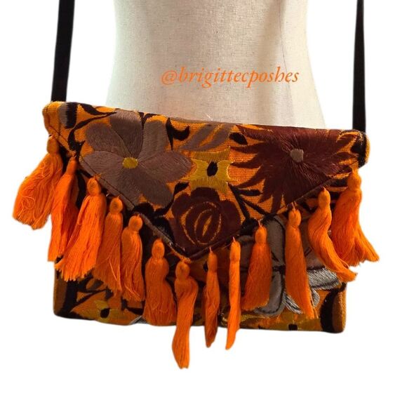 HANDMADE Mexican Embroidered Crossbody Bag - Picture 1 of 12